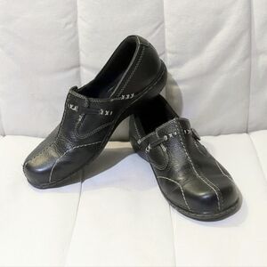 Clarks. Bendables. Black. Size 6 M